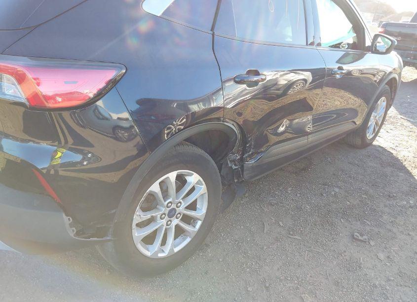 Photo 21 of 2021 Ford Escape SE (VIN 1FMCU9G65MUA25535)