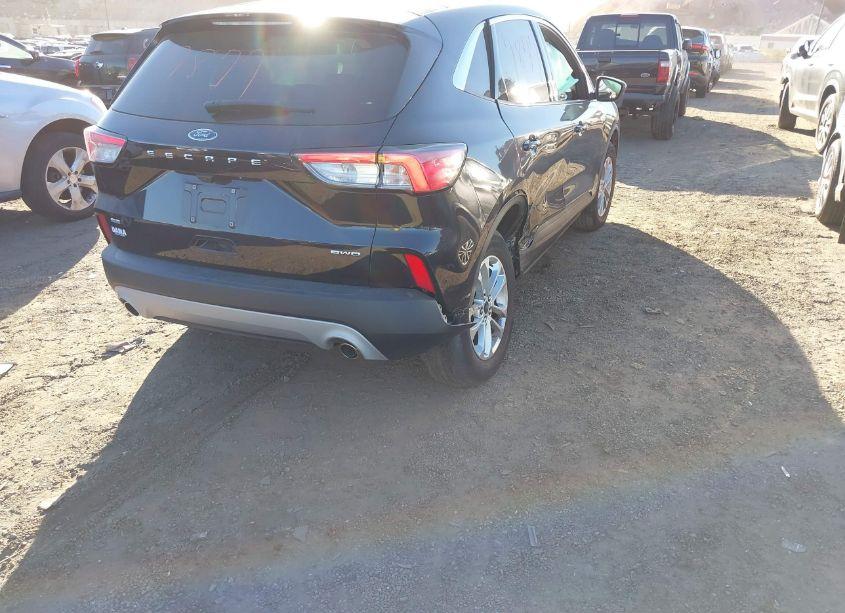 Photo 4 of 2021 Ford Escape SE (VIN 1FMCU9G65MUA25535)