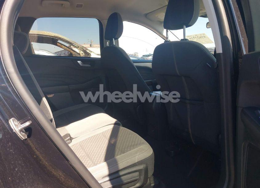 Photo 8 of 2021 Ford Escape SE (VIN 1FMCU9G65MUA38057)