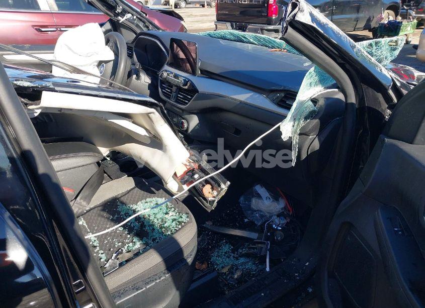 Photo 5 of 2021 Ford Escape SE (VIN 1FMCU9G65MUA96976)