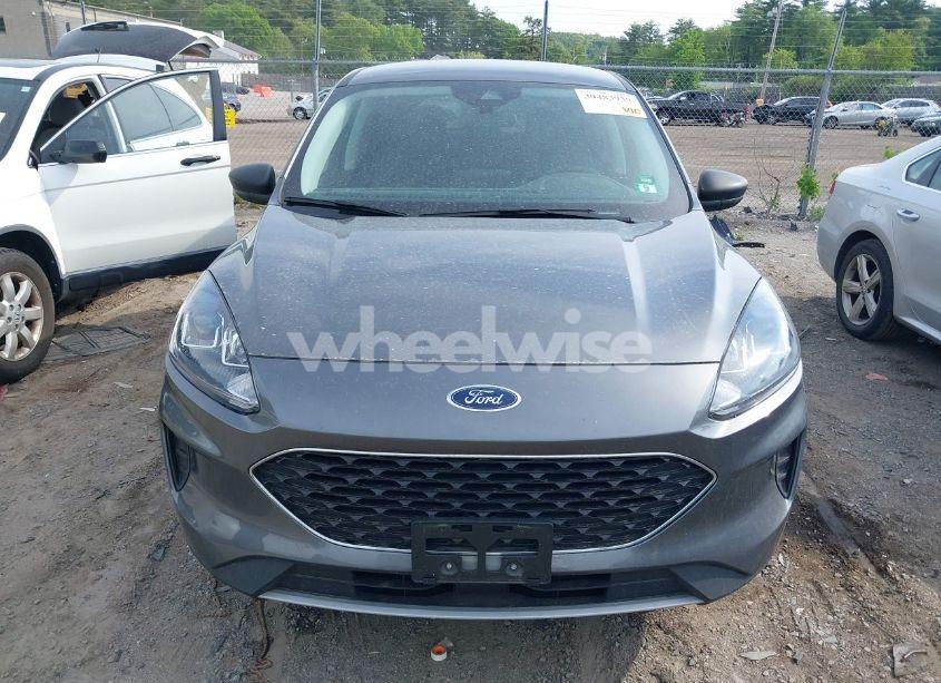 Photo 13 of 2022 Ford Escape SE (VIN 1FMCU9G65NUA37539)