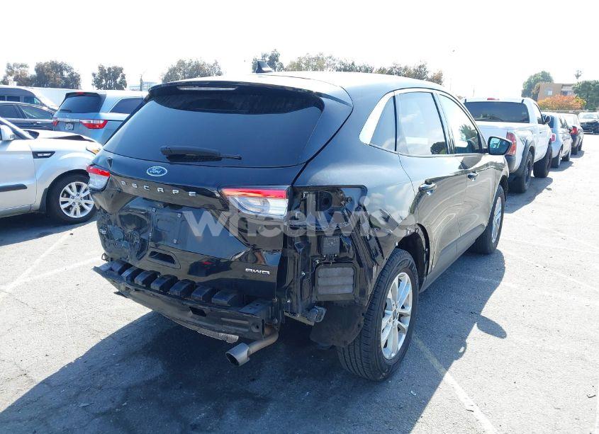 Photo 4 of 2022 Ford Escape SE (VIN 1FMCU9G65NUA70007)