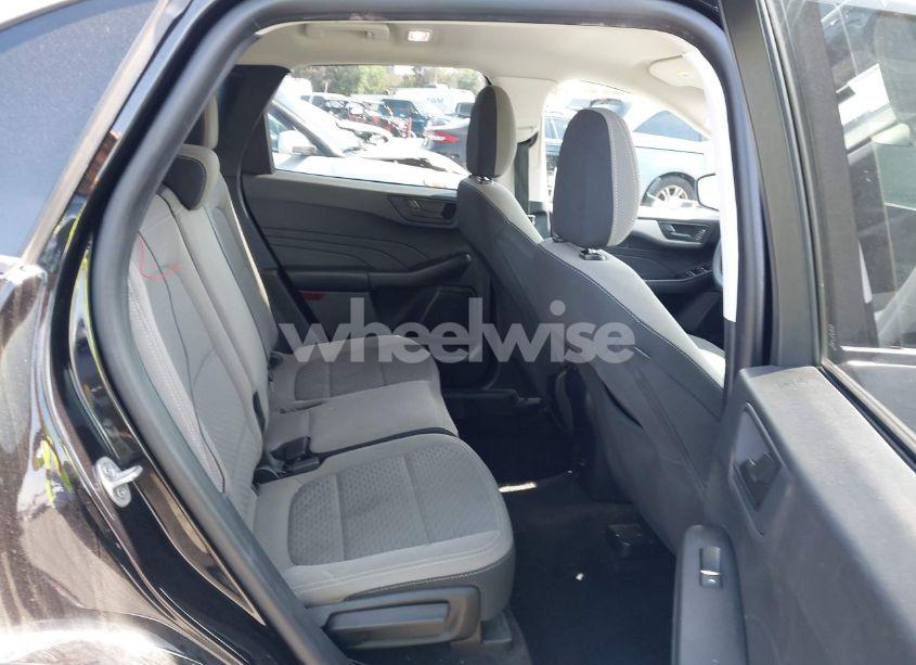 Photo 8 of 2022 Ford Escape SE (VIN 1FMCU9G65NUA70007)