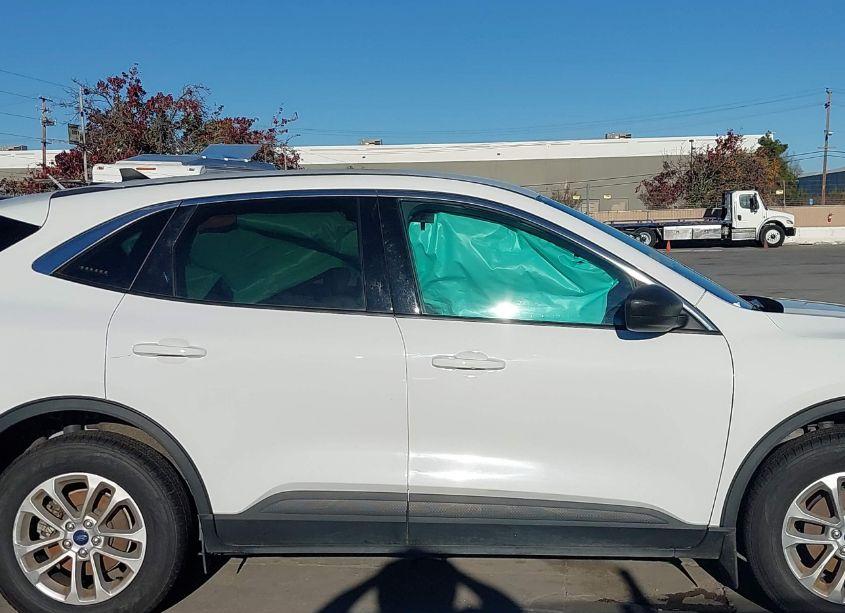 Photo 13 of 2022 Ford Escape SE (VIN 1FMCU9G65NUA73473)