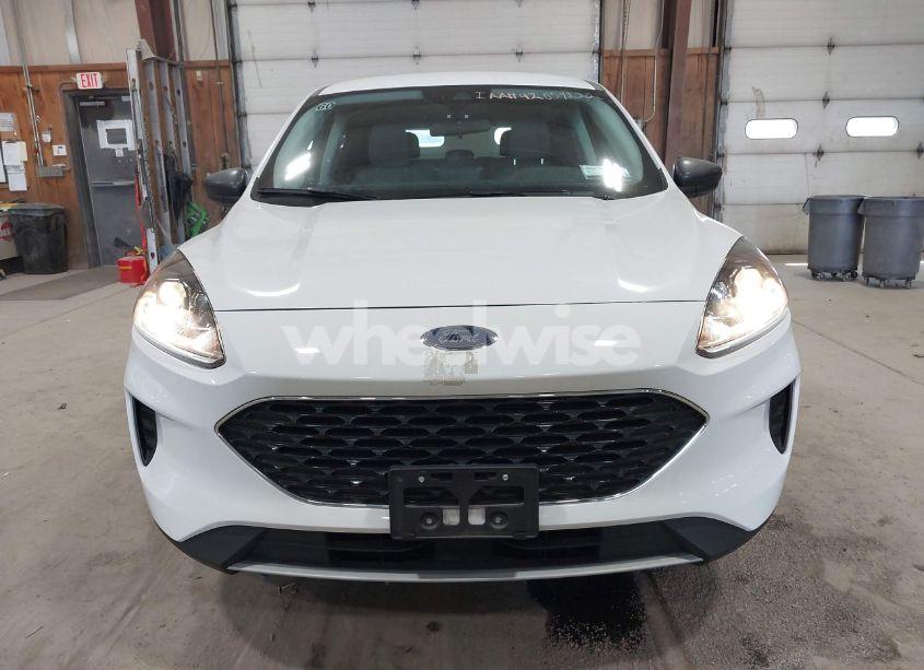 Photo 13 of 2022 Ford Escape SE (VIN 1FMCU9G65NUB12899)