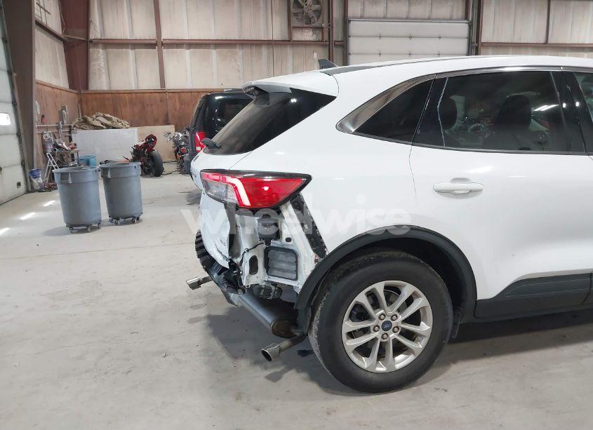 Photo 19 of 2022 Ford Escape SE (VIN 1FMCU9G65NUB12899)