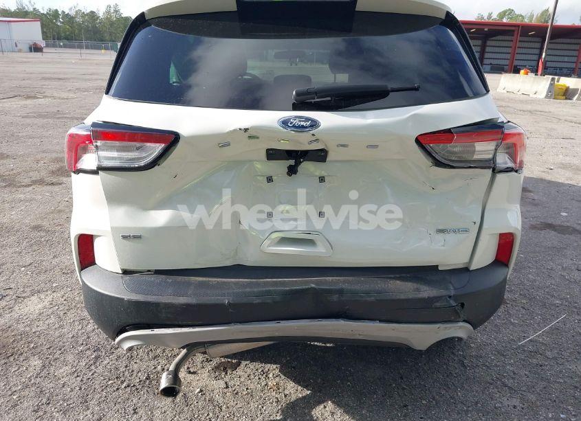Photo 6 of 2022 Ford Escape SE (VIN 1FMCU9G65NUC02070)