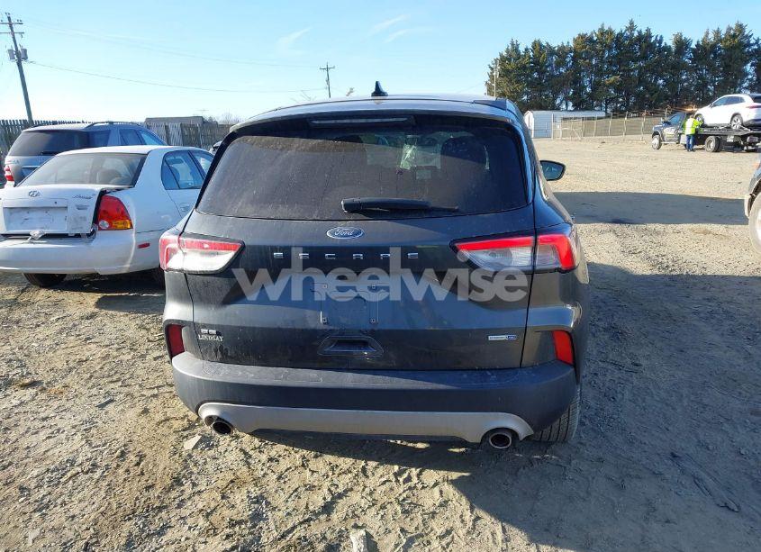 Photo 16 of 2020 Ford Escape SE (VIN 1FMCU9G66LUA09858)