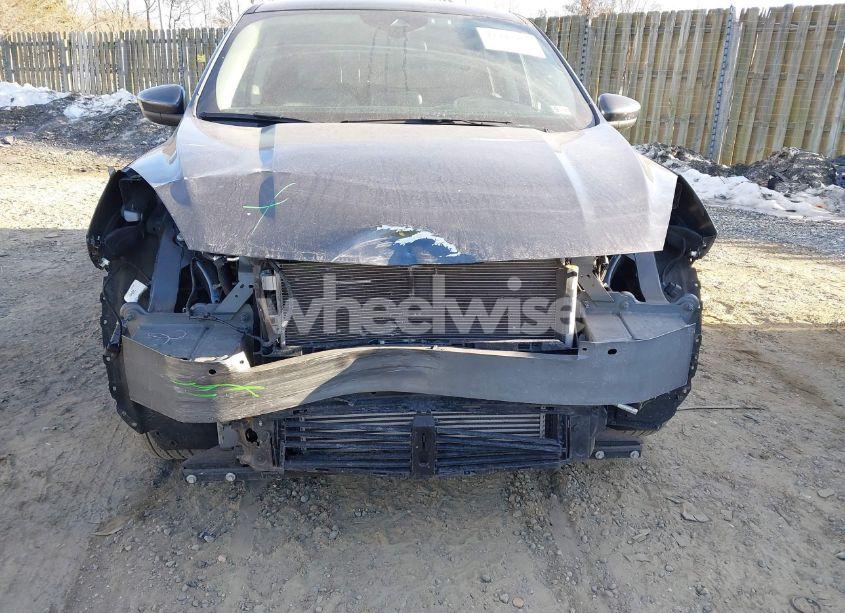 Photo 6 of 2020 Ford Escape SE (VIN 1FMCU9G66LUA09858)