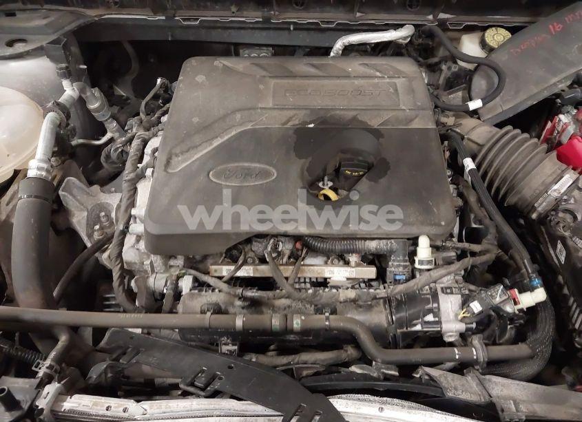 Photo 10 of 2020 Ford Escape SE (VIN 1FMCU9G66LUA69879)