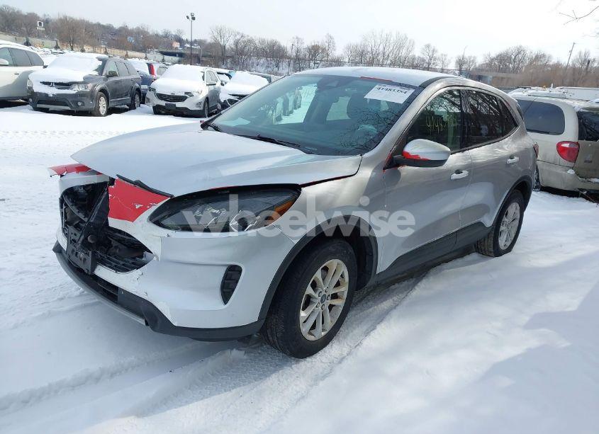 Photo 2 of 2020 Ford Escape SE (VIN 1FMCU9G66LUA69879)