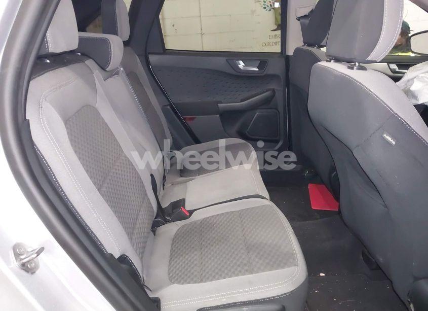 Photo 8 of 2020 Ford Escape SE (VIN 1FMCU9G66LUA69879)