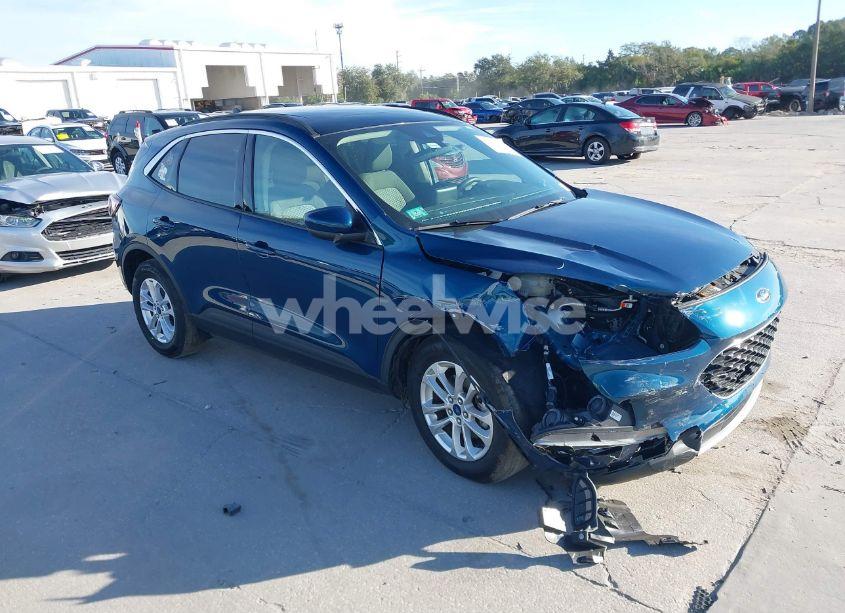 2020 Ford Escape SE (VIN 1FMCU9G66LUA88920) main photo