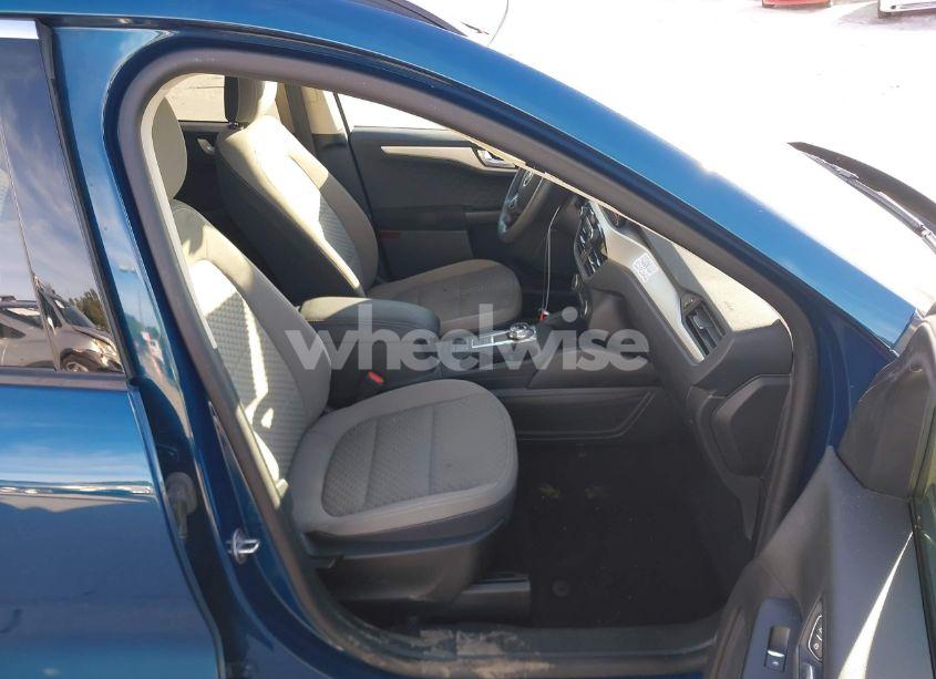 Photo 5 of 2020 Ford Escape SE (VIN 1FMCU9G66LUA88920)