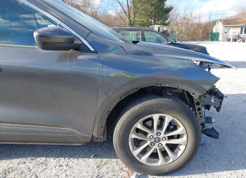 Photo 19 of 2020 Ford Escape SE (VIN 1FMCU9G66LUC62369)