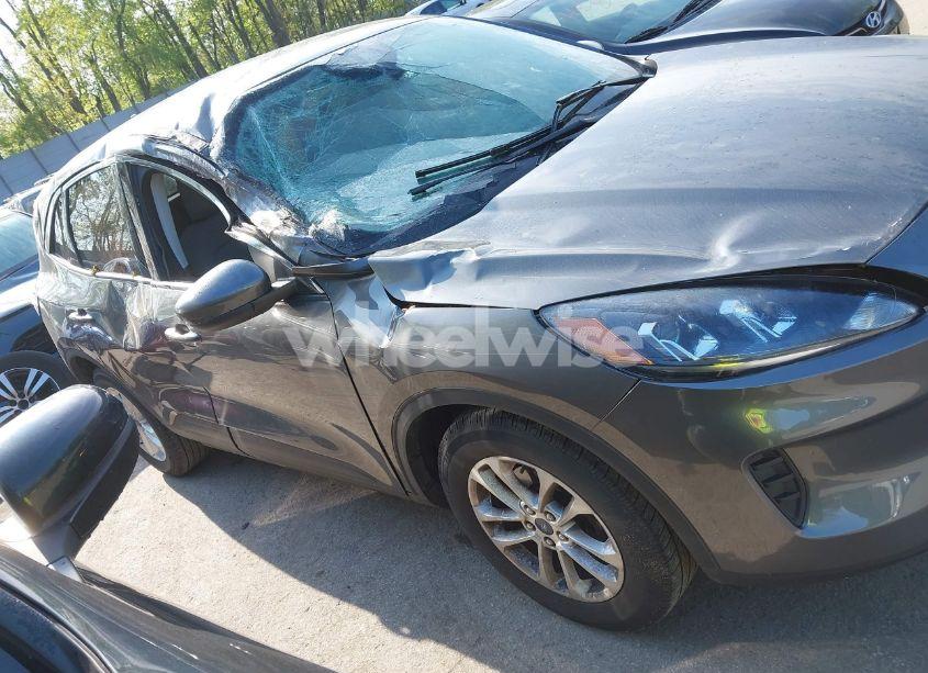 Photo 13 of 2021 Ford Escape SE (VIN 1FMCU9G66MUA11210)