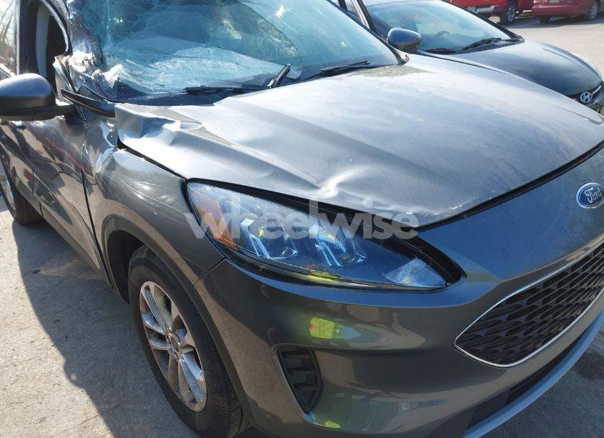 Photo 17 of 2021 Ford Escape SE (VIN 1FMCU9G66MUA11210)