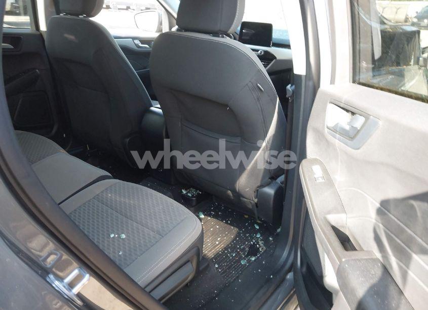 Photo 8 of 2021 Ford Escape SE (VIN 1FMCU9G66MUA11210)