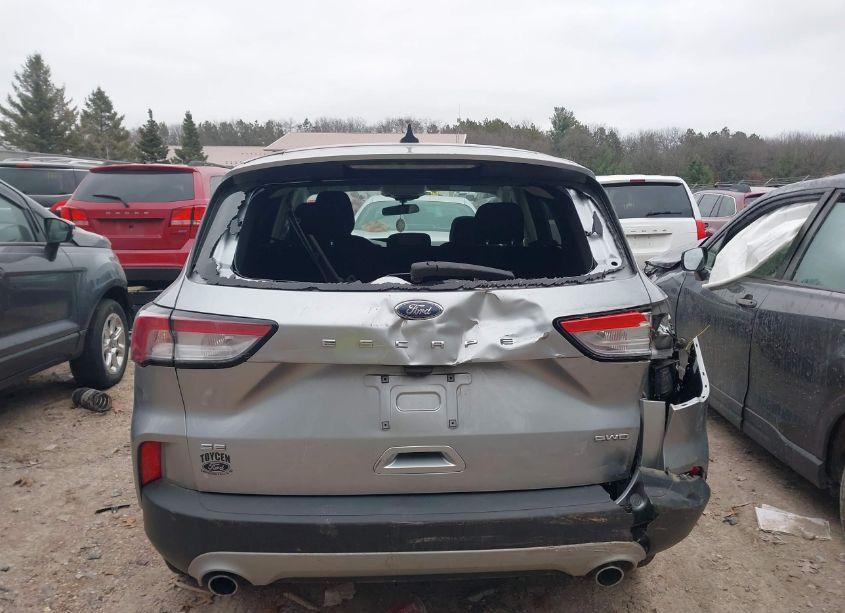 Photo 16 of 2022 Ford Escape SE (VIN 1FMCU9G66NUA00810)