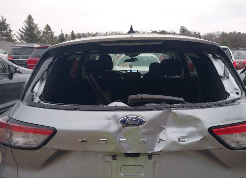 Photo 18 of 2022 Ford Escape SE (VIN 1FMCU9G66NUA00810)