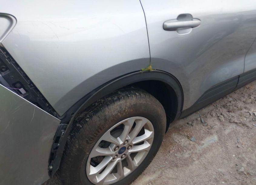 Photo 20 of 2022 Ford Escape SE (VIN 1FMCU9G66NUA00810)