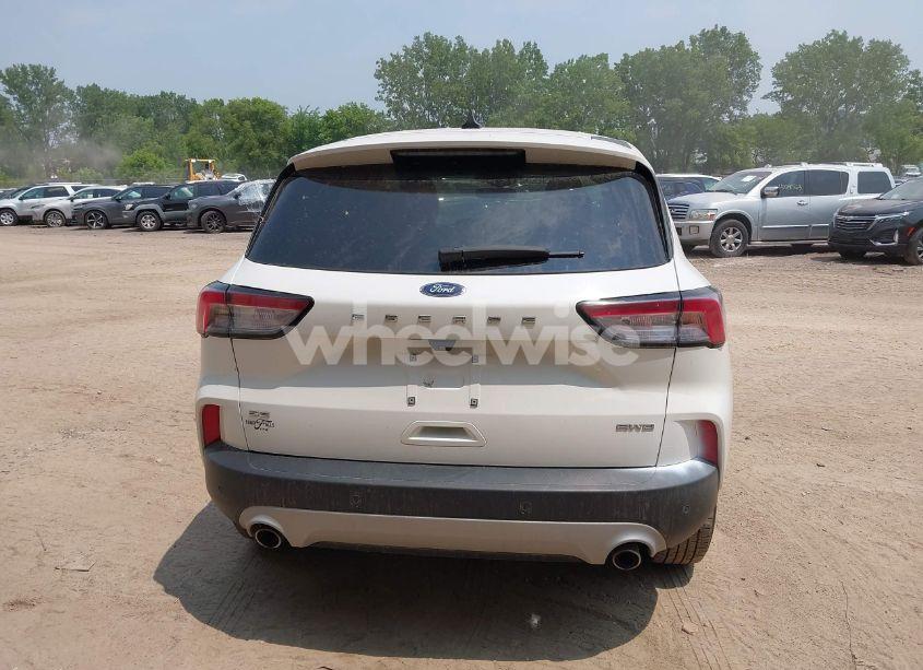 Photo 17 of 2022 Ford Escape SE (VIN 1FMCU9G66NUA60537)