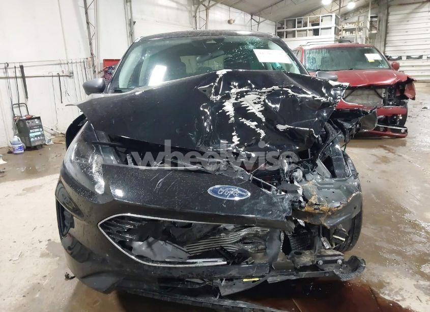 Photo 12 of 2022 Ford Escape SE (VIN 1FMCU9G66NUA93098)