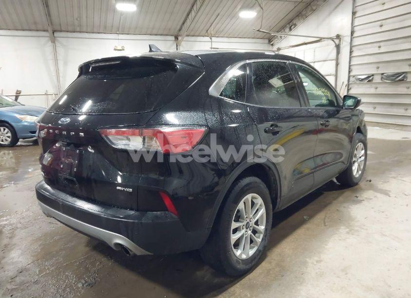 Photo 4 of 2022 Ford Escape SE (VIN 1FMCU9G66NUA93098)