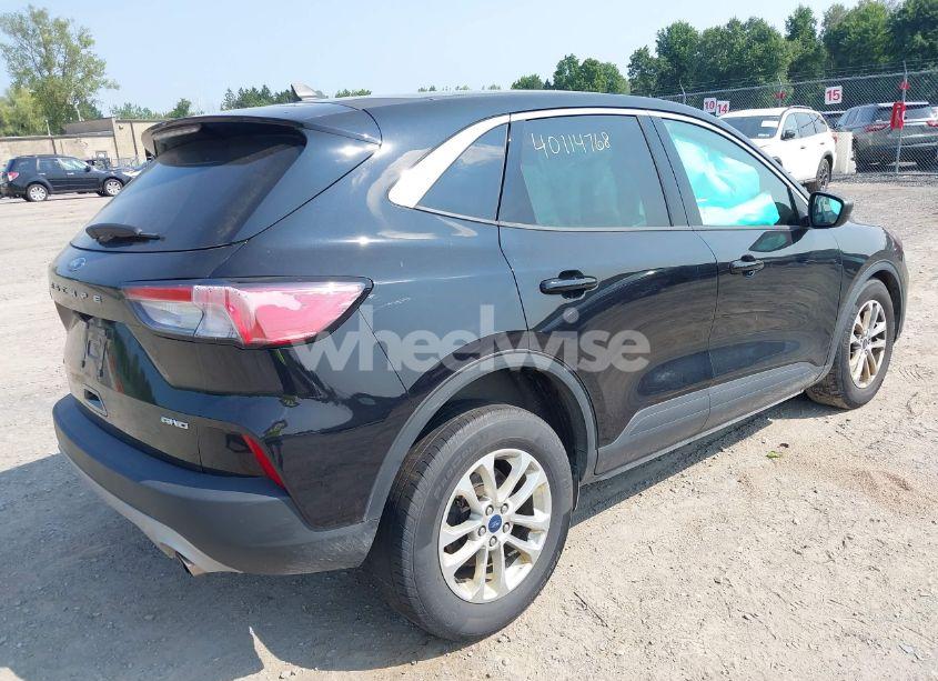 Photo 4 of 2022 Ford Escape SE (VIN 1FMCU9G66NUB05007)