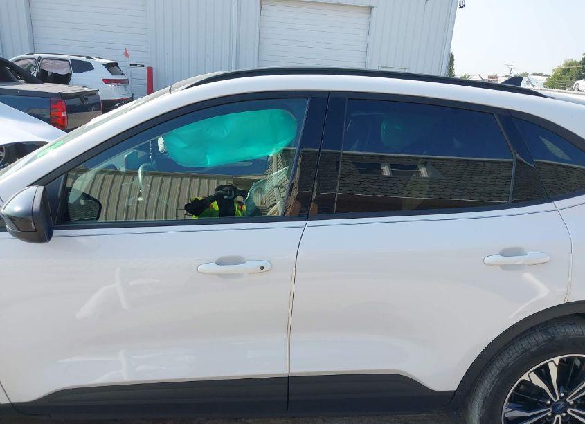Photo 14 of 2022 Ford Escape SE (VIN 1FMCU9G66NUB16749)