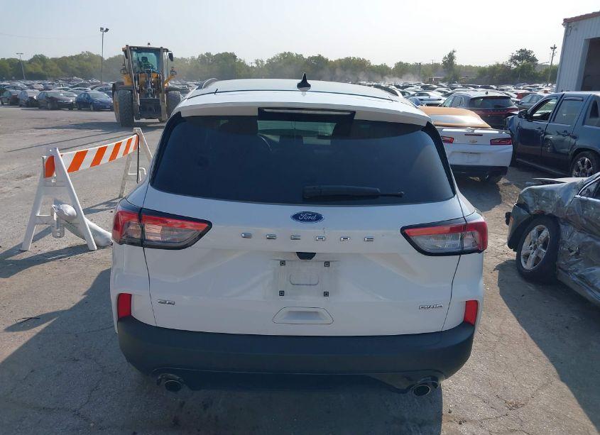Photo 16 of 2022 Ford Escape SE (VIN 1FMCU9G66NUB16749)