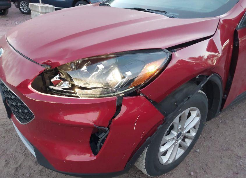 Photo 6 of 2020 Ford Escape SE (VIN 1FMCU9G67LUA34770)