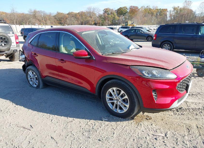 2020 Ford Escape SE (VIN 1FMCU9G67LUA90885) main photo