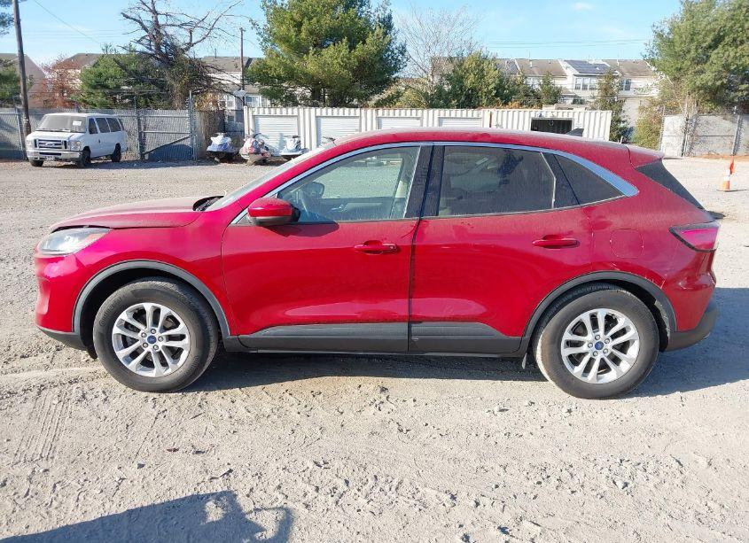 Photo 14 of 2020 Ford Escape SE (VIN 1FMCU9G67LUA90885)