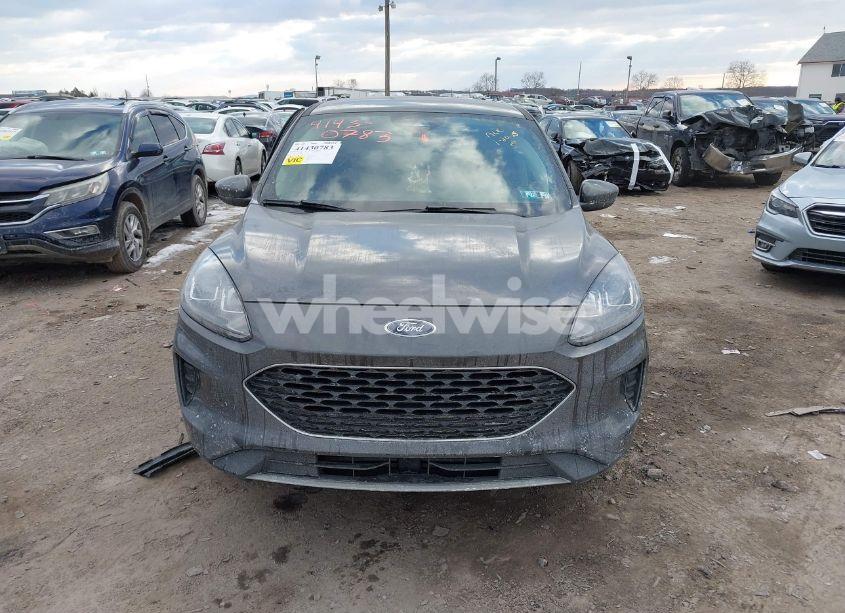 Photo 12 of 2020 Ford Escape SE (VIN 1FMCU9G67LUB21682)
