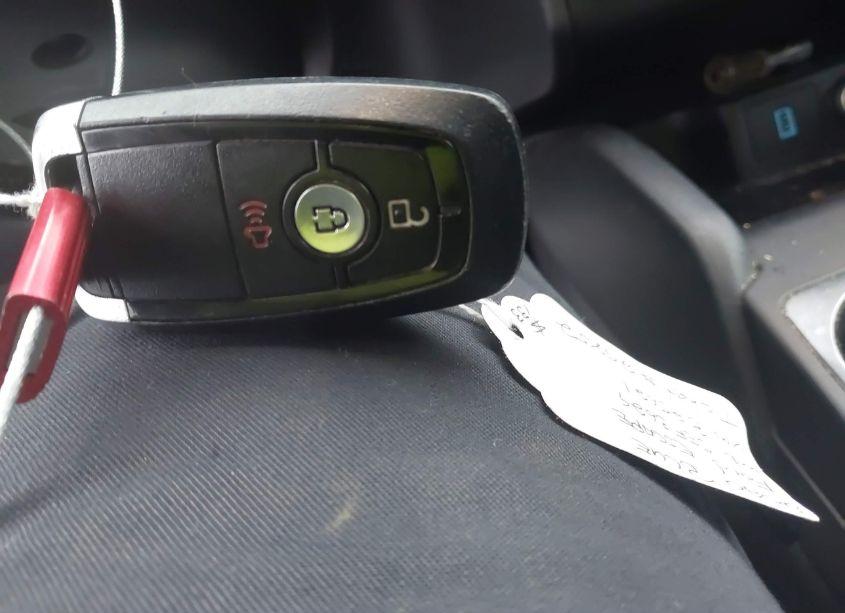 Photo 11 of 2020 Ford Escape SE (VIN 1FMCU9G67LUB25621)