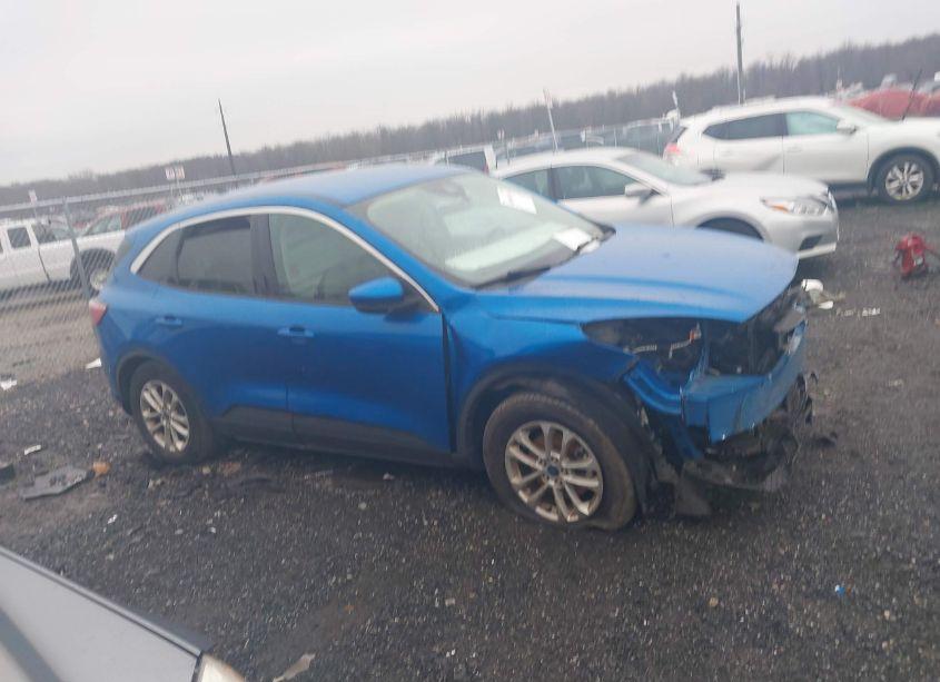 Photo 13 of 2020 Ford Escape SE (VIN 1FMCU9G67LUB25621)