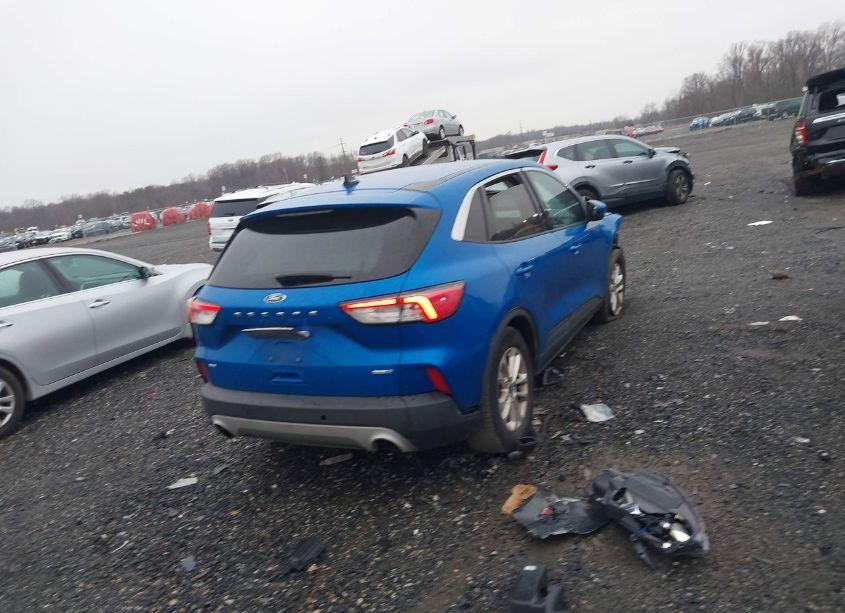 Photo 16 of 2020 Ford Escape SE (VIN 1FMCU9G67LUB25621)