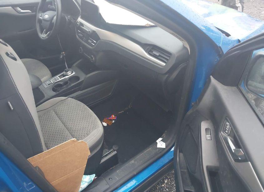 Photo 5 of 2020 Ford Escape SE (VIN 1FMCU9G67LUB25621)