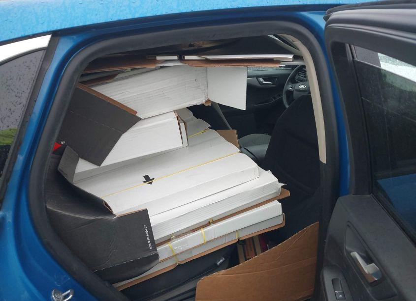 Photo 8 of 2020 Ford Escape SE (VIN 1FMCU9G67LUB25621)