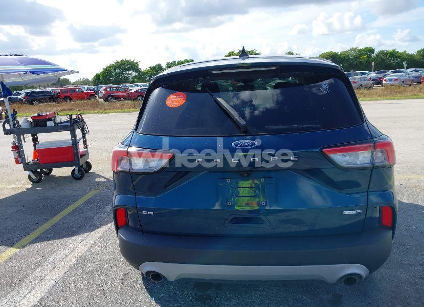 Photo 16 of 2020 Ford Escape SE (VIN 1FMCU9G67LUB29829)