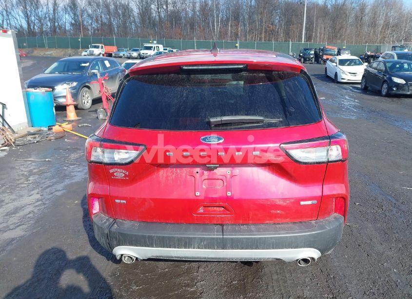 Photo 16 of 2020 Ford Escape SE (VIN 1FMCU9G67LUB37980)