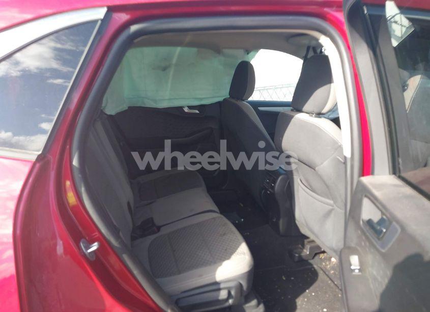 Photo 8 of 2020 Ford Escape SE (VIN 1FMCU9G67LUB37980)