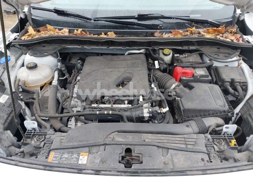 Photo 10 of 2020 Ford Escape SE (VIN 1FMCU9G67LUB80232)