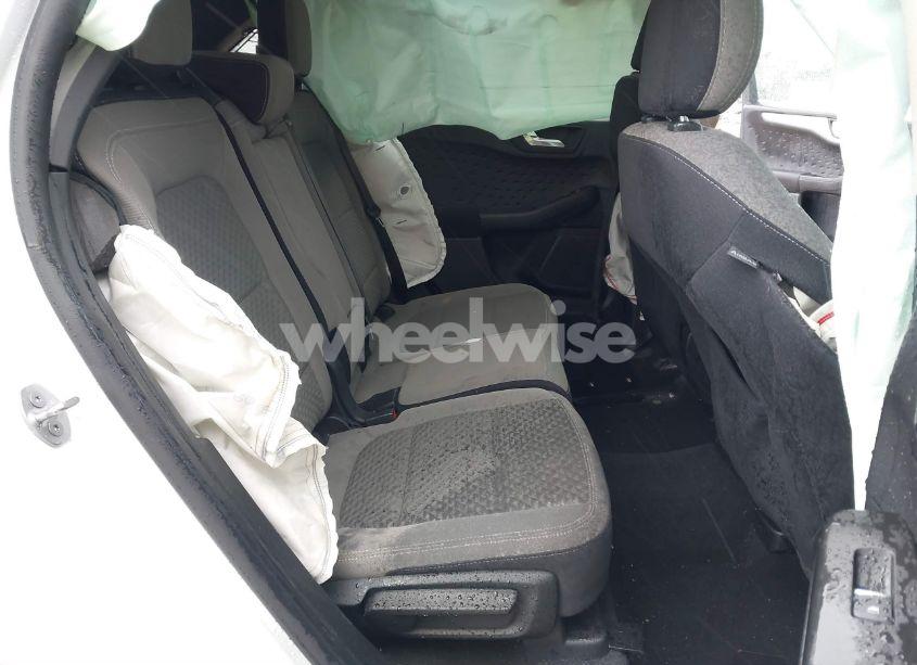 Photo 8 of 2020 Ford Escape SE (VIN 1FMCU9G67LUB80232)