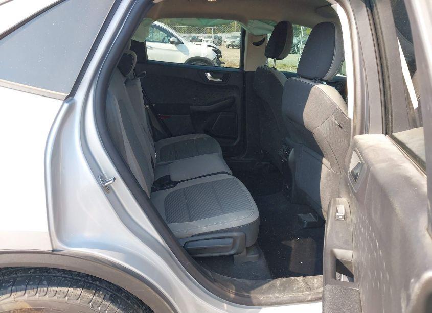 Photo 8 of 2020 Ford Escape SE (VIN 1FMCU9G67LUB92185)