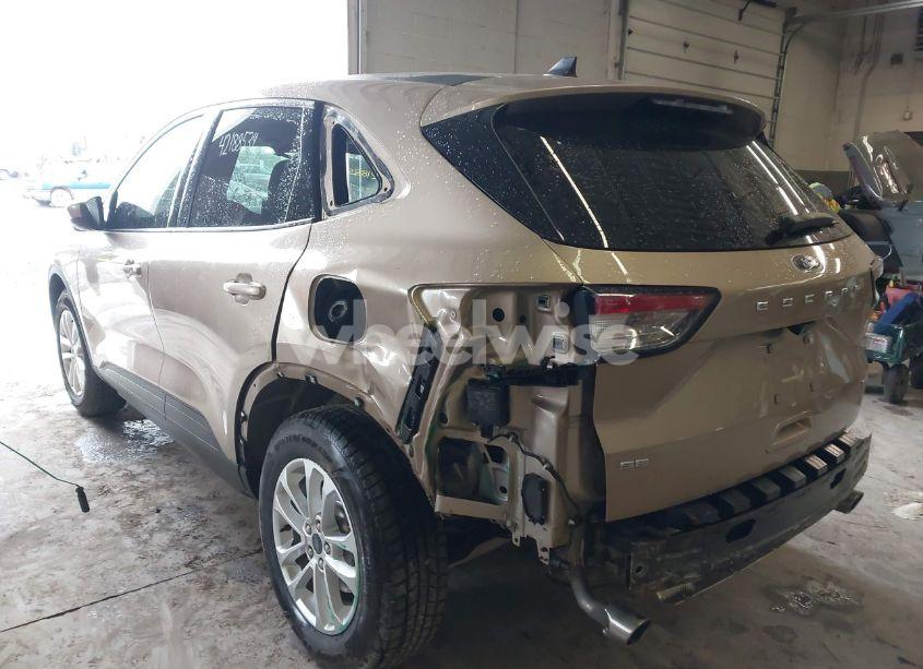 Photo 6 of 2020 Ford Escape SE (VIN 1FMCU9G67LUC14248)