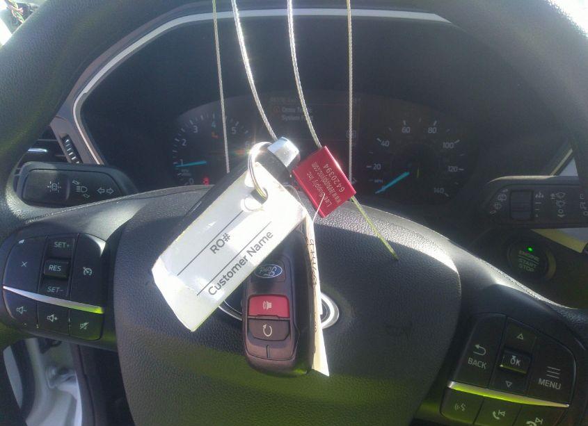 Photo 11 of 2020 Ford Escape SE (VIN 1FMCU9G67LUC77303)