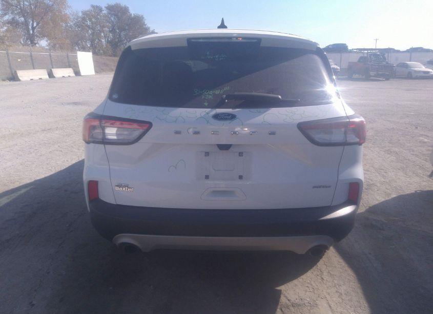 Photo 16 of 2020 Ford Escape SE (VIN 1FMCU9G67LUC77303)