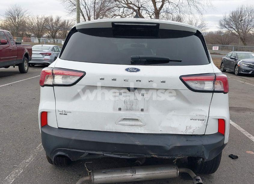 Photo 16 of 2021 Ford Escape SE (VIN 1FMCU9G67MUA29912)